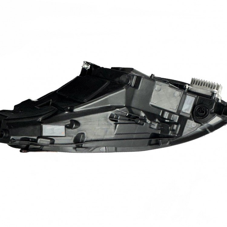 Tesla Far Tesla Y 22-24 Sağ (Beyinli/Ledli/Mercekli) Tesla Far Tesla Y 22-24 Sağ (Beyinli/Ledli/Mercekli)