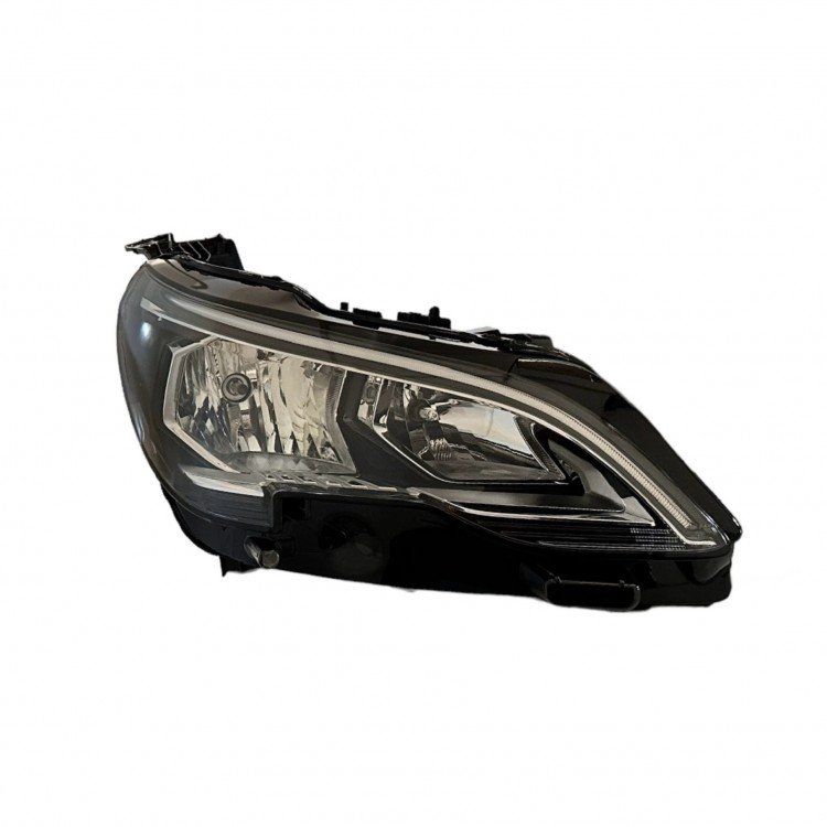 Peugeot Far 3008 19-20 Sağ (Motorlu) Peugeot Far 3008 19-20 Sağ (Motorlu)