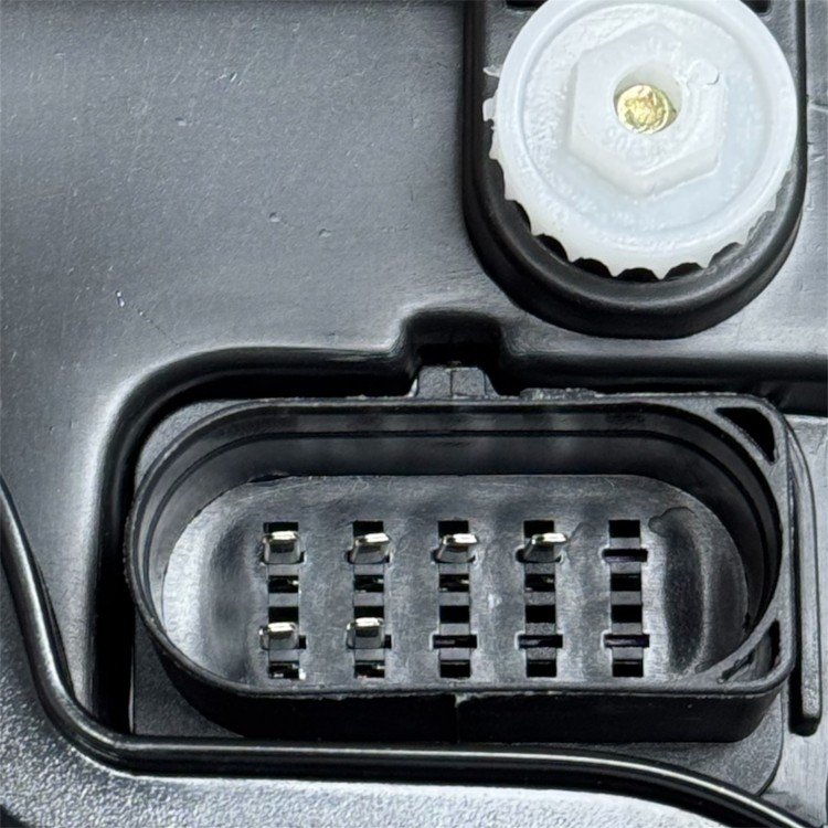 Volkswagen Far Bora 98-04 Sol (Sissiz)