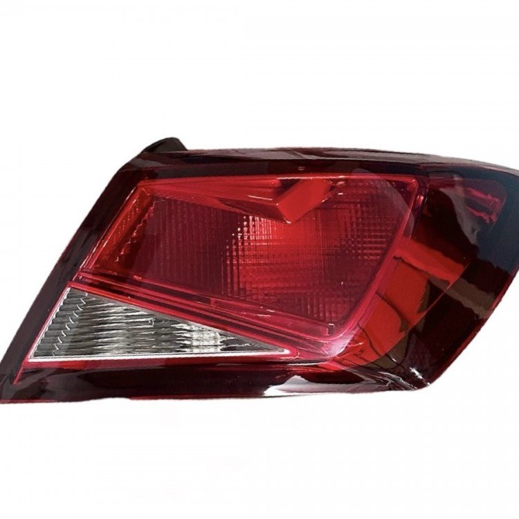 Seat Stop Leon 13-16 Dış Sağ (Ledsiz) Seat Stop Leon 13-16 Dış Sağ (Ledsiz)