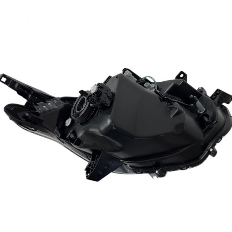 Mıtsubıshı Far L200 15-18 Sol (Motorlu Koyu Sarı)