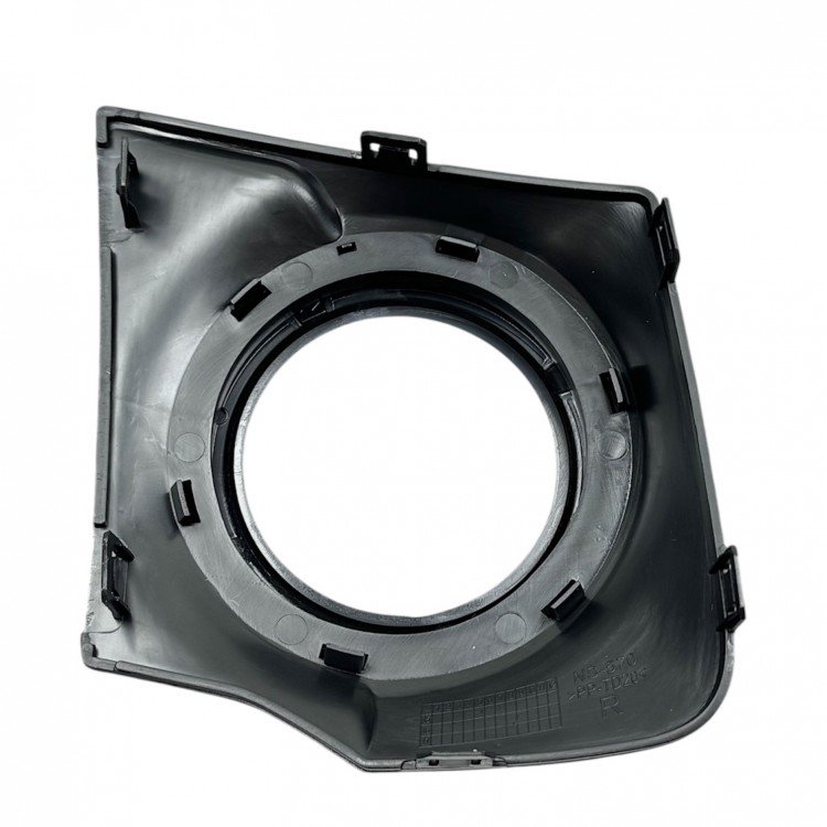 Mıtsubıshı Kapak Lamba Sis L200 15-19 Sağ (Sisli/Siyah) Mıtsubıshı Kapak Lamba Sis L200 15-19 Sağ (Sisli/Siyah)