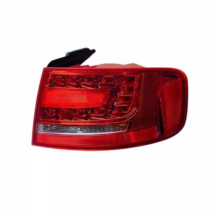 Audi Stop A4 09-12 Dış Sağ (Ledli) Audi Stop A4 09-12 Dış Sağ (Ledli)