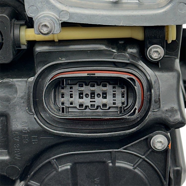 Audi Far A3 16-19  Sol (Matrix/Beyinler Üstünde)