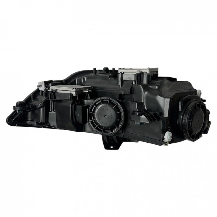 Audi Far A3 13-16 Sol (Beyinler Üstünde) Audi Far A3 13-16 Sol (Beyinler Üstünde)