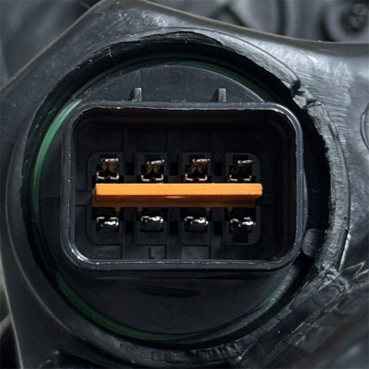 Hyundaı Far Accent Blue 11-14 Sağ (Elektrikli) Hyundaı Far Accent Blue 11-14 Sağ (Elektrikli)