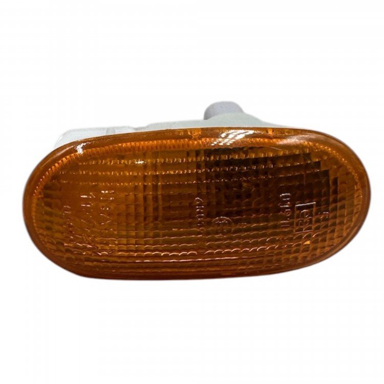 Mıtsubıshı Sinyal Çamurluk L200 99-05/Lancer 93-95/Colt 96-01 /Galant 96-98/Proton 96-98 Sağ/Sol