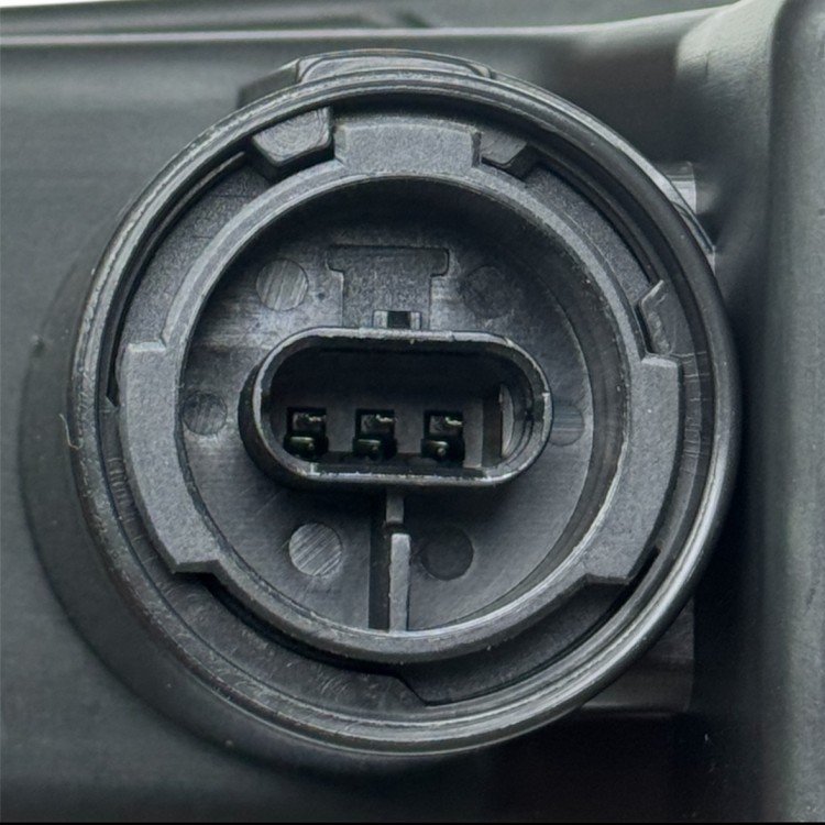 Tesla Lamba Sis Tesla Y 21-24 Sol