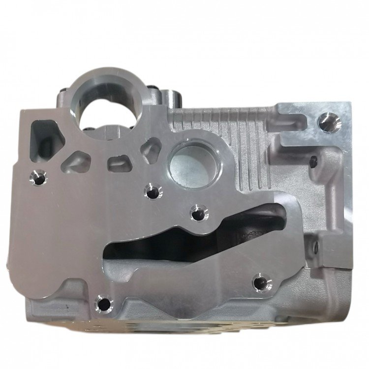 Toyota Kapak Silindir Corolla Ae101 1,6 Karb 92-97 (Buji Borulu/Orjinal Tip)